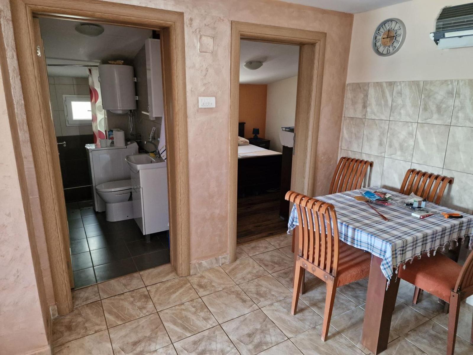 Lakeside Oasis Home Karuc Esterno foto
