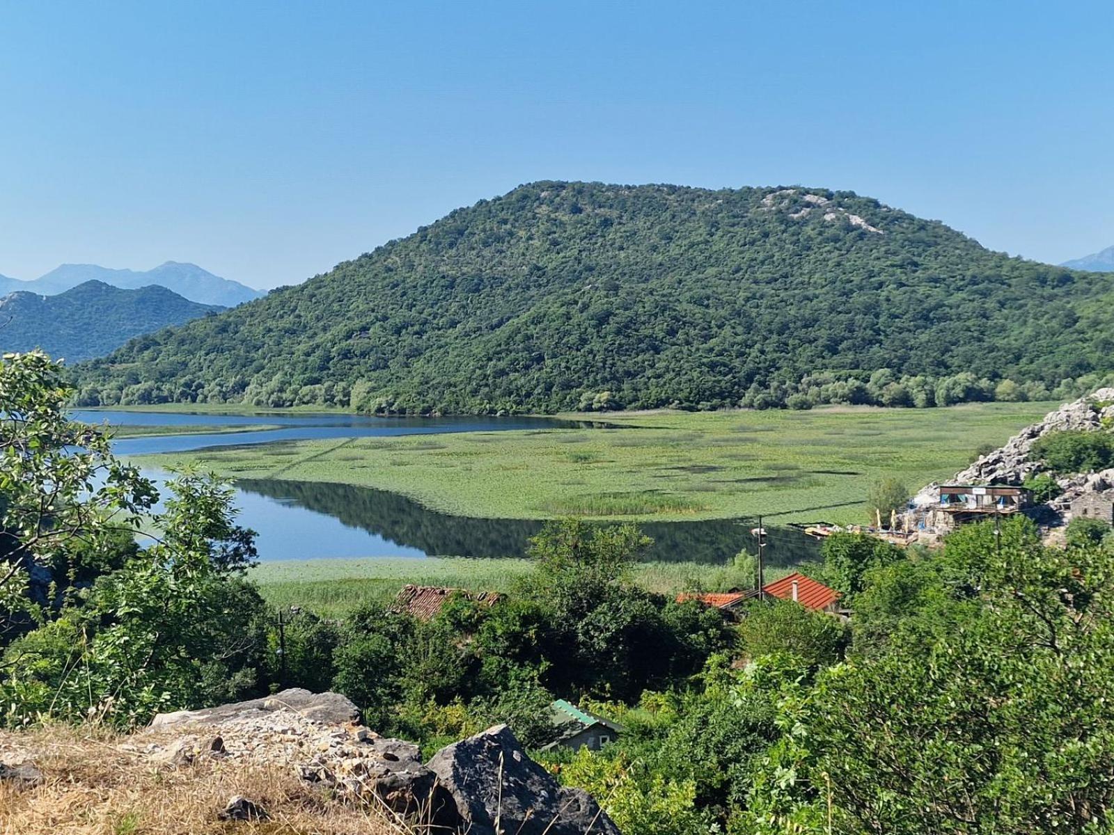 Lakeside Oasis Home Karuc Esterno foto