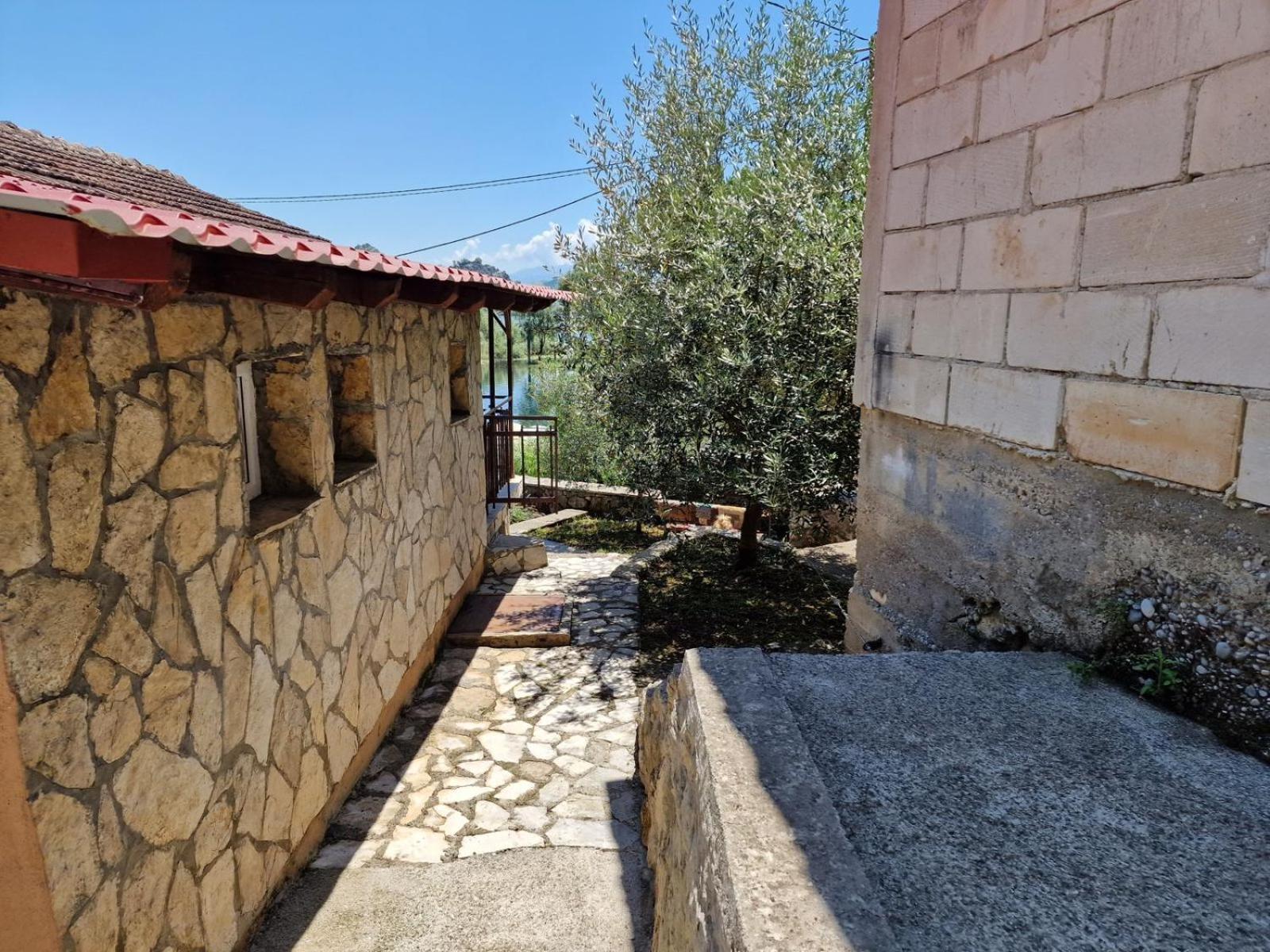 Lakeside Oasis Home Karuc Esterno foto